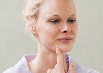 01 pickelnarben entfernen 800x565