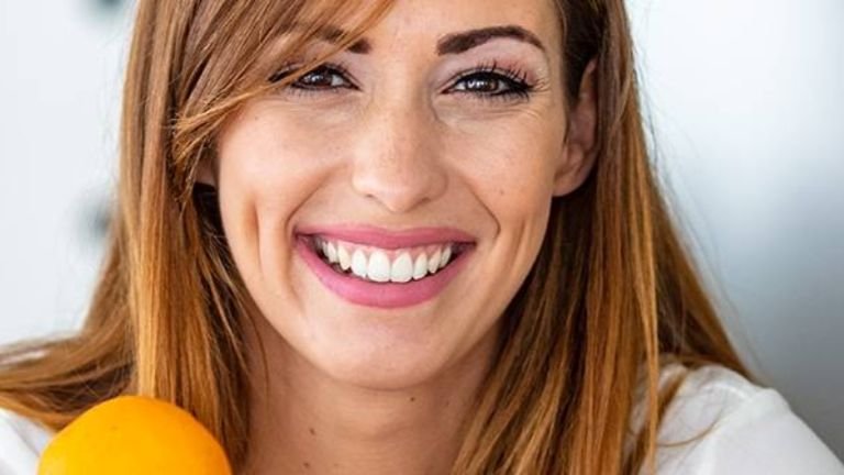 vitamin c serum glow booster fuer haut 768x432